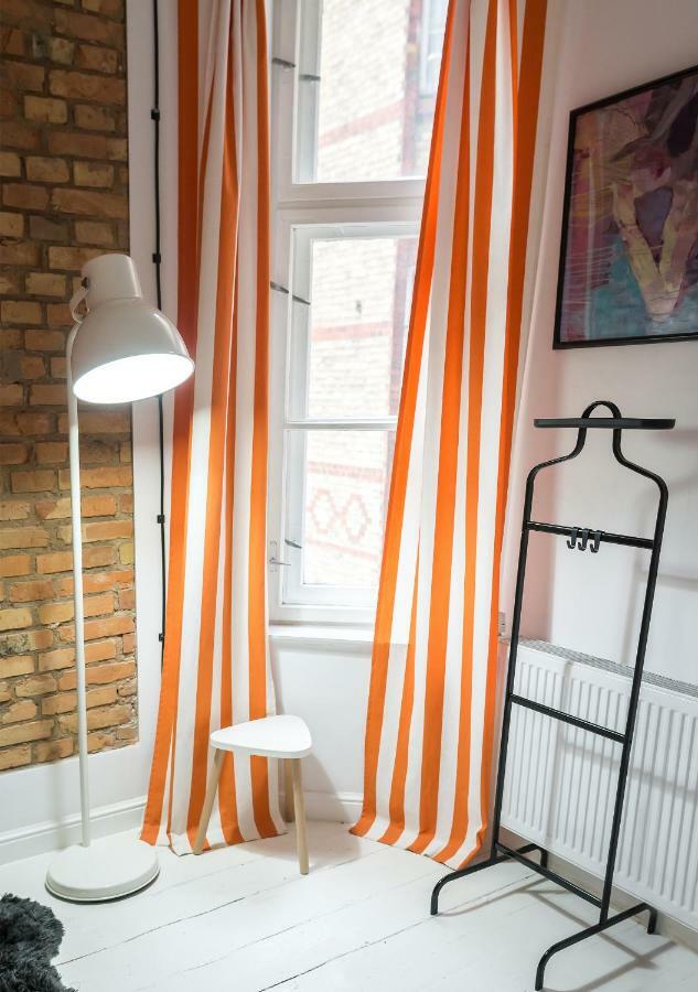 Loft Z Baldachimem Apartment Познан Екстериор снимка