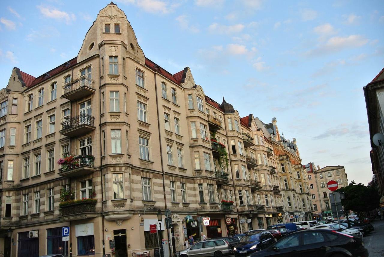 Loft Z Baldachimem Apartment Познан Екстериор снимка